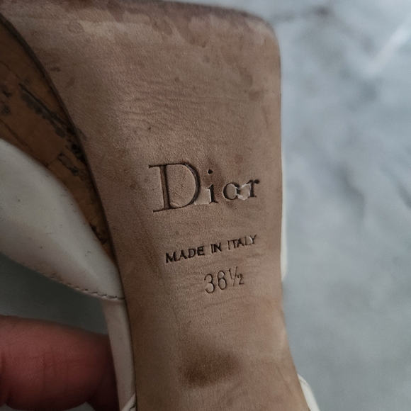 Dior Women's Cream Slingback Heels - Picture 4 of 8